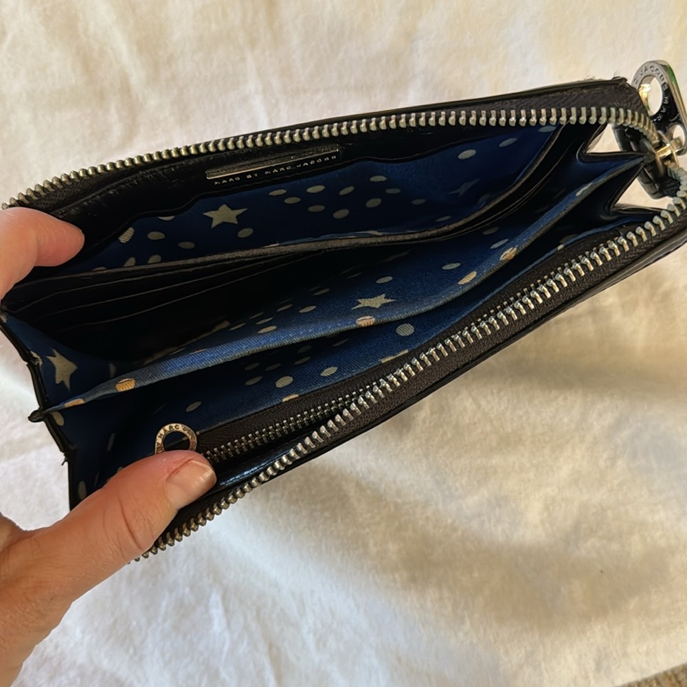 Marc Jacobs Wallet - Picture 3 of 5